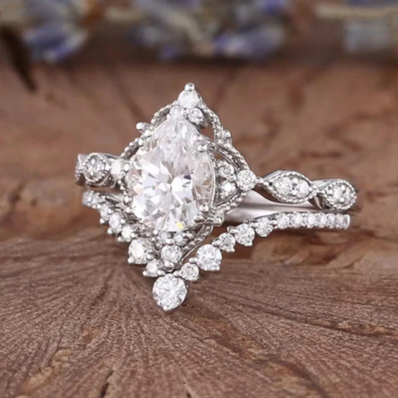 FREE Today: "Cleansing Evil" - Waterdrop Lace Crown Moissanite Two-piece Ring Set