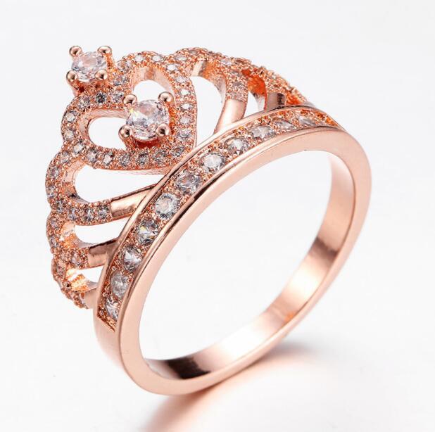 Classic Gold Ring with Timeless Appeal