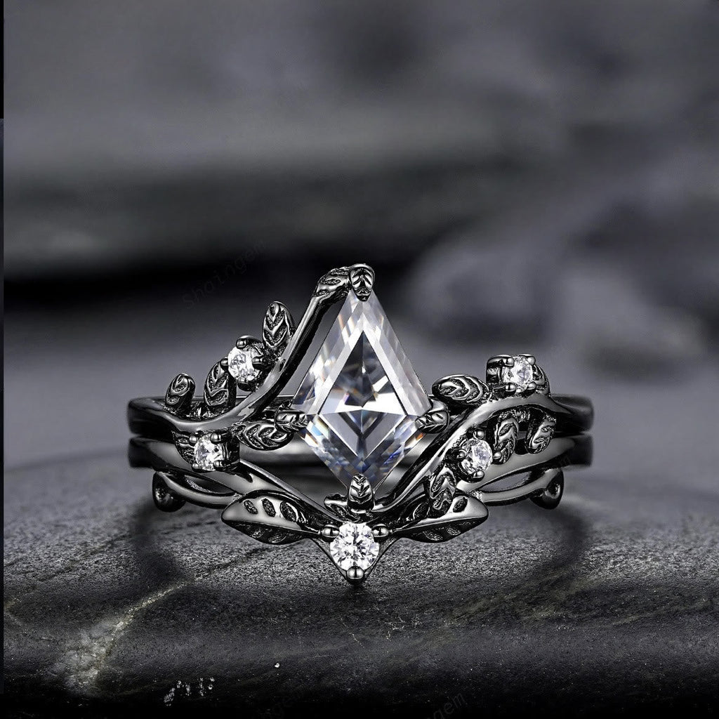 FREE Today: 2 Pcs Black Oval Gray Moissanite Engagement Ring Set