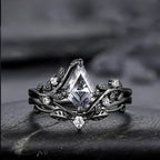 FREE Today: 2 Pcs Black Oval Gray Moissanite Engagement Ring Set