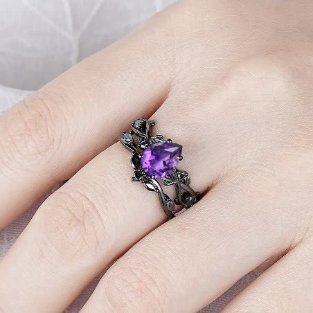 FREE Today:  Lucky Stone Aquamarine Leaf Engagement Ring Set