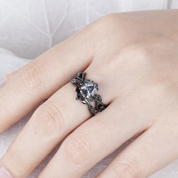 FREE Today:  Lucky Stone Aquamarine Leaf Engagement Ring Set