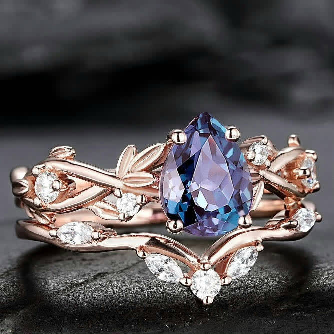 FREE Today:  Lucky Stone Aquamarine Leaf Engagement Ring Set