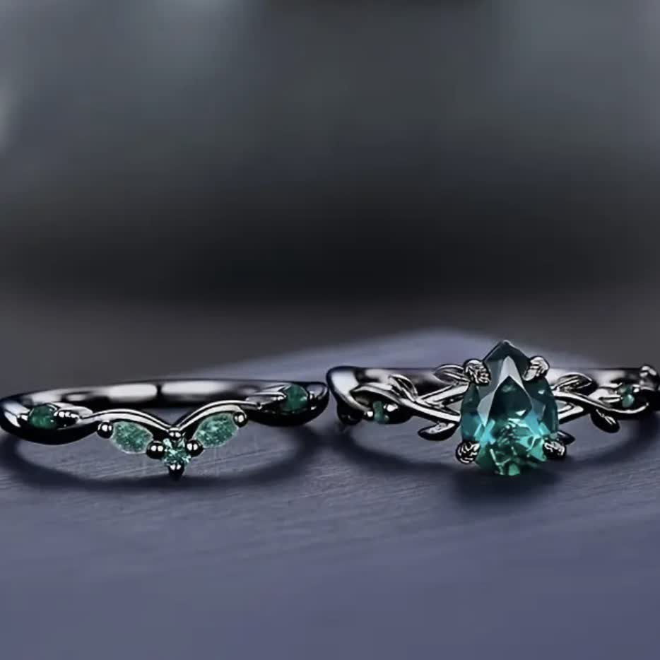 FREE Today:  Lucky Stone Aquamarine Leaf Engagement Ring Set