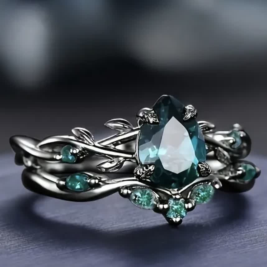 FREE Today:  Lucky Stone Aquamarine Leaf Engagement Ring Set