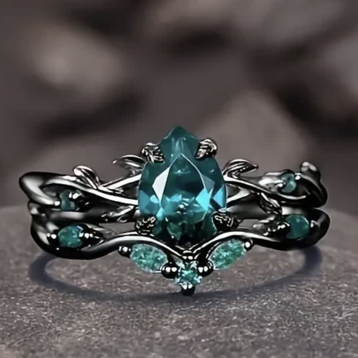 FREE Today:  Lucky Stone Aquamarine Leaf Engagement Ring Set