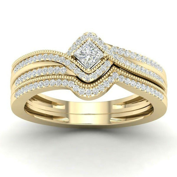 Classic Gold Ring with Timeless Appeal