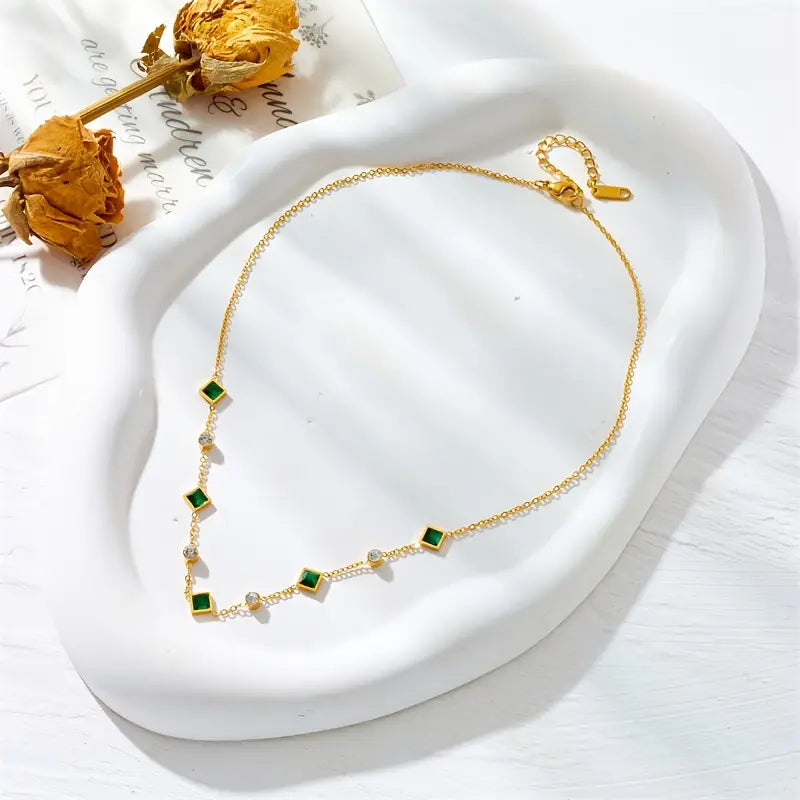 Amelisse Emerald Elegance Necklace