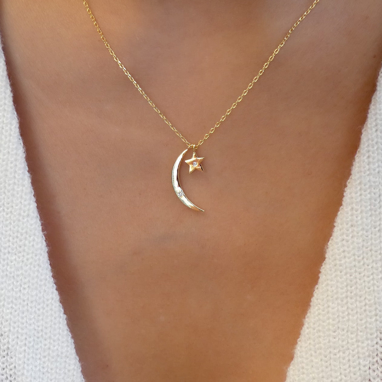 18K Paula Moon Necklace