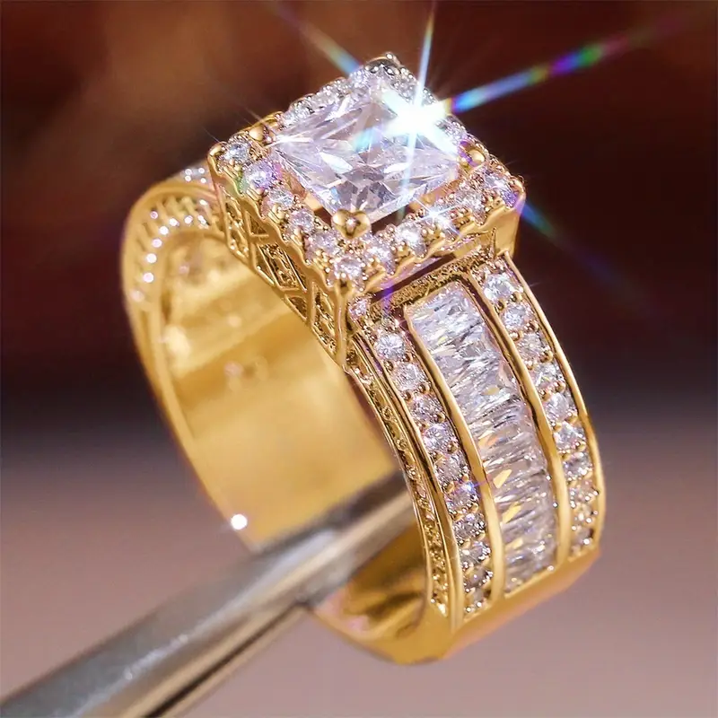 Bright Exquisite Gold Ring