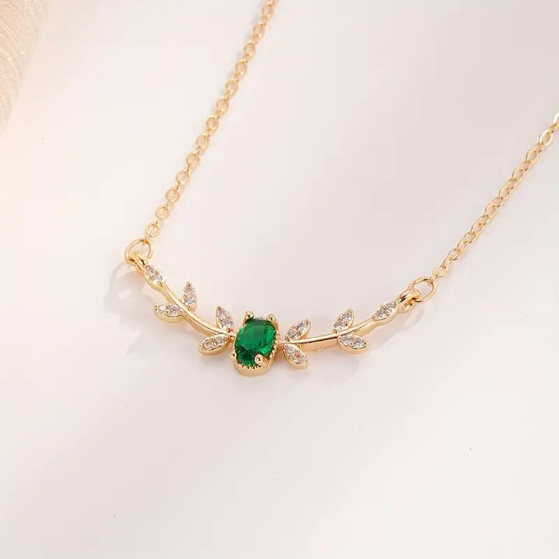 Amira's Elegance Green Necklace