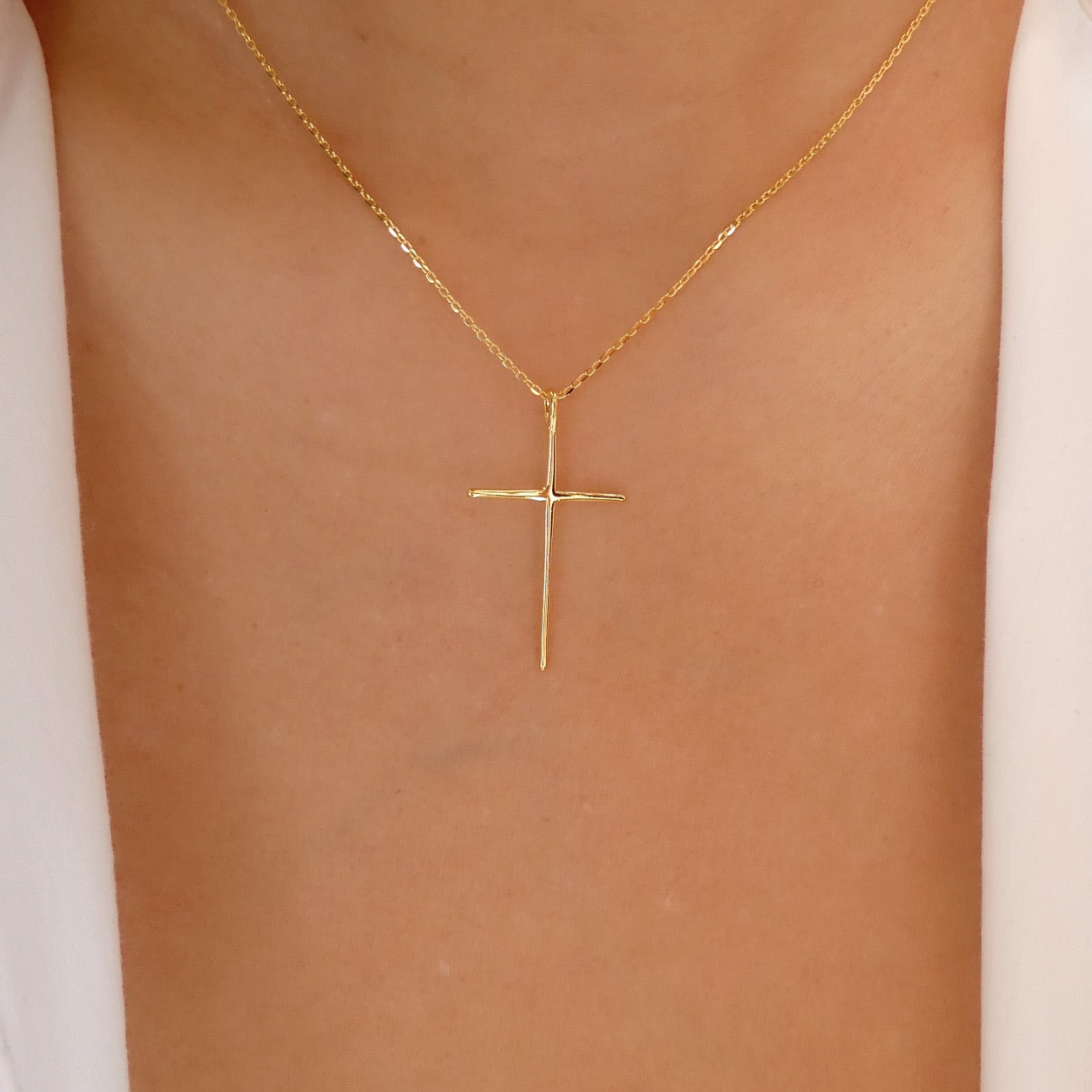 18K Simple Cross Necklace