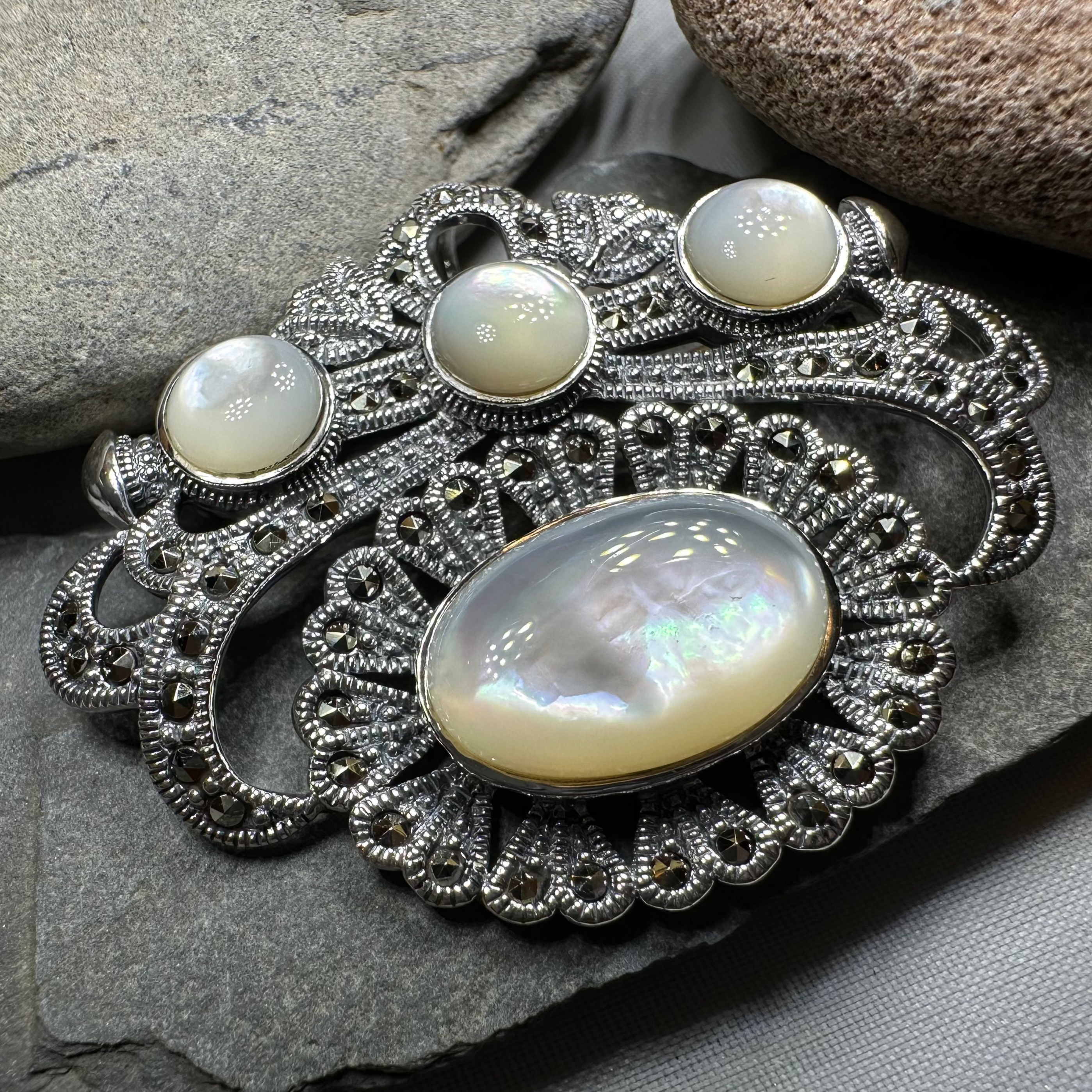 Analia Celtic Knot Brooch