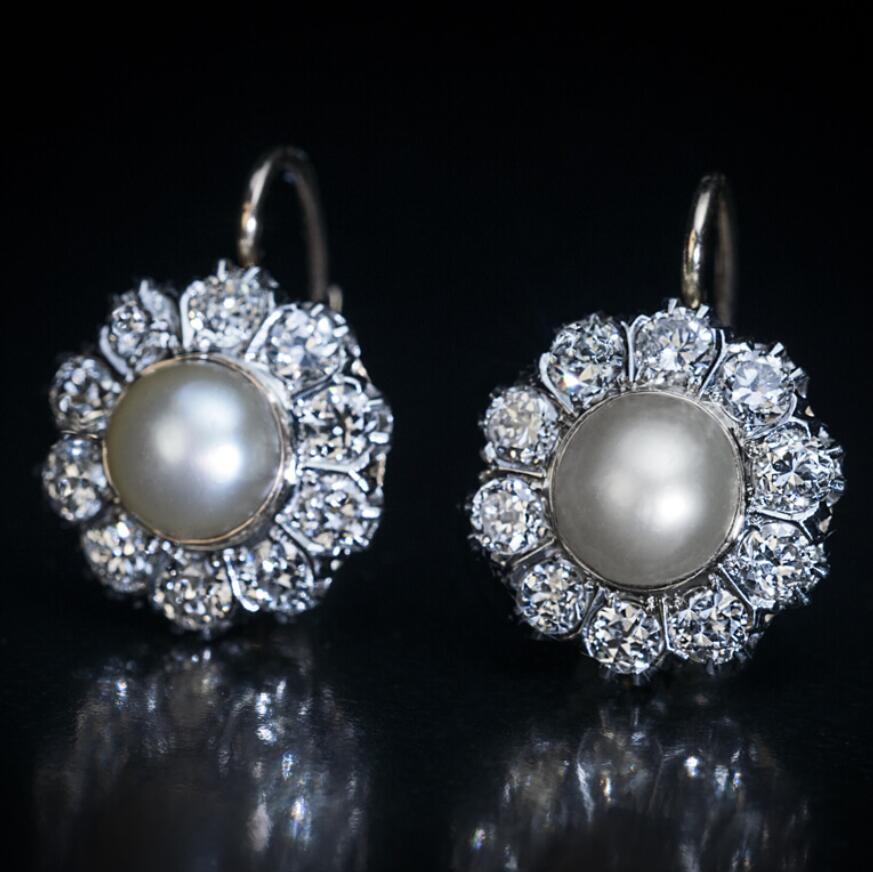 Stunning Earring for Daily Wear