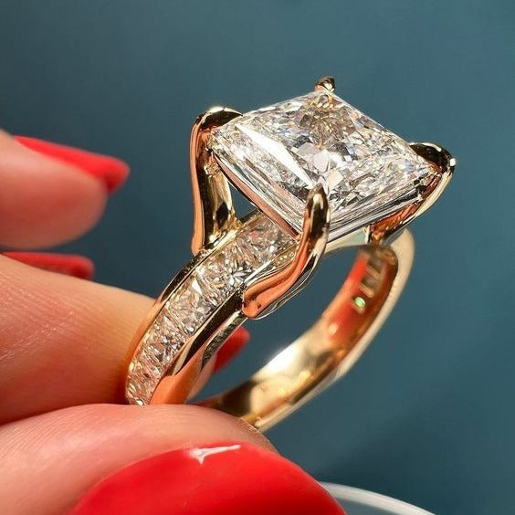 Stunning Ring for Daily Wear