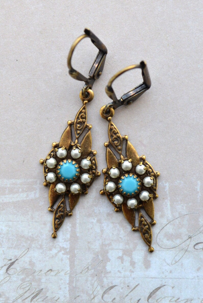 Stunning Earring for Daily Wear