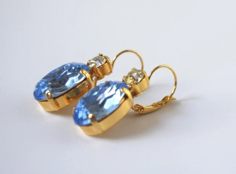 Charming Earring for Any Occasion