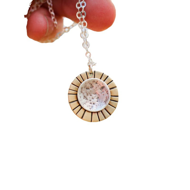 Classic Gold Necklace with Timeless Appeal