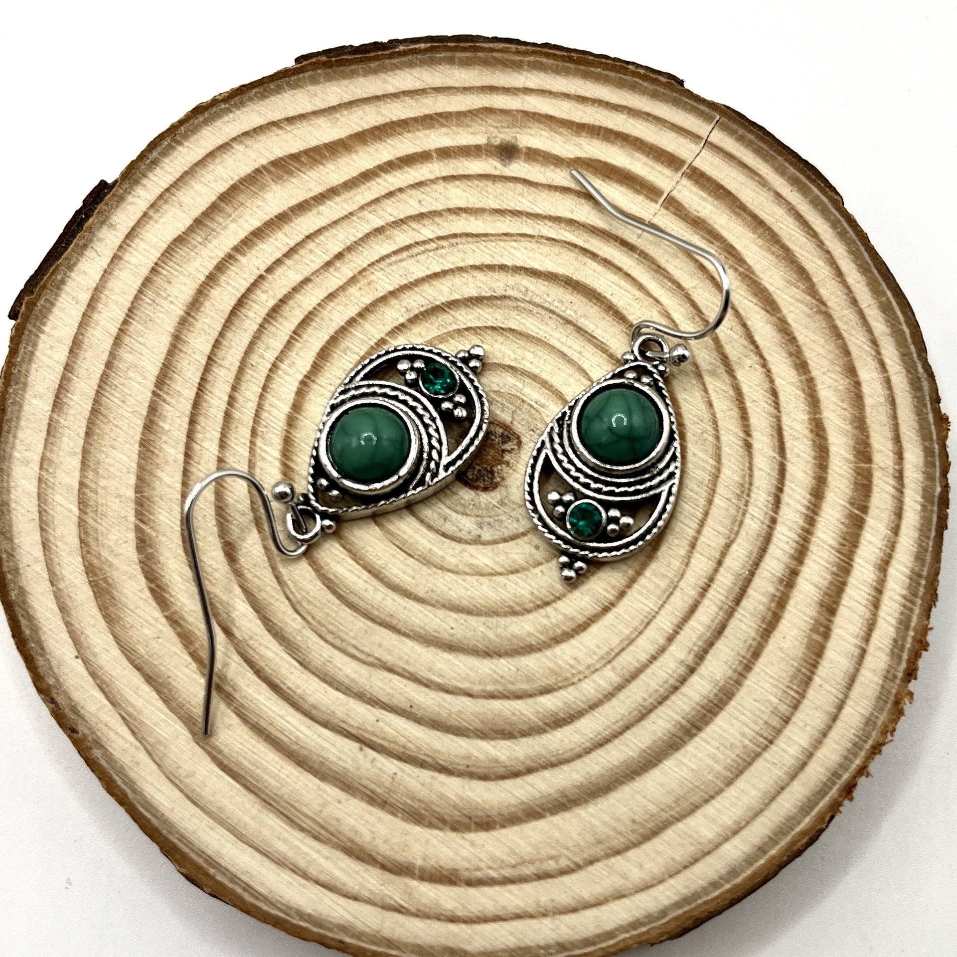 Classic Earring with Timeless Appeal