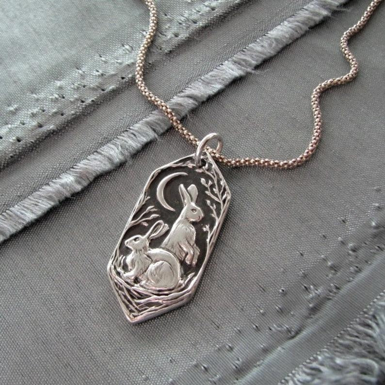 Stunning Necklace for Daily Wear