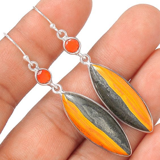 Vintage Handmade Earring