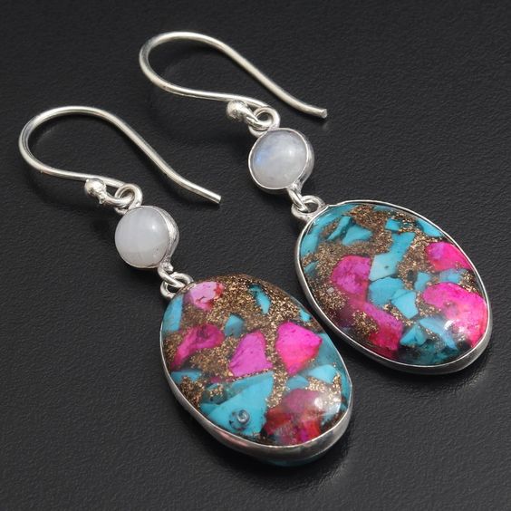 Stunning Earring for Daily Wear