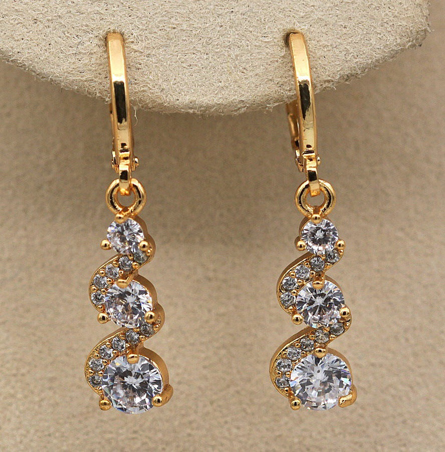 Stunning Earring for Daily Wear