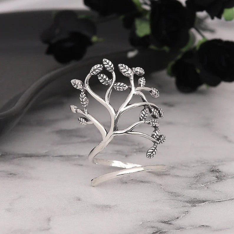 Charming Ring for Any Occasion