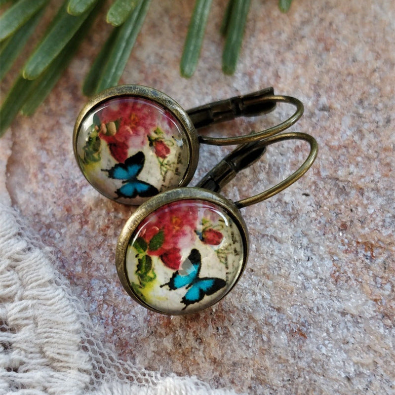 Charming Earring for Any Occasion