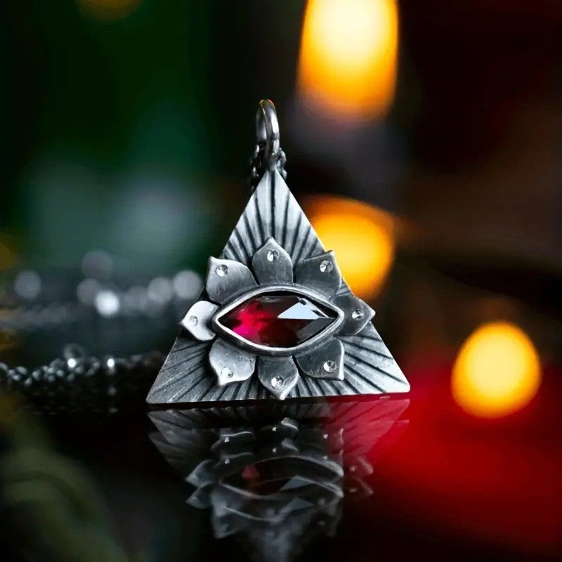 Classic Necklace with Timeless Appeal