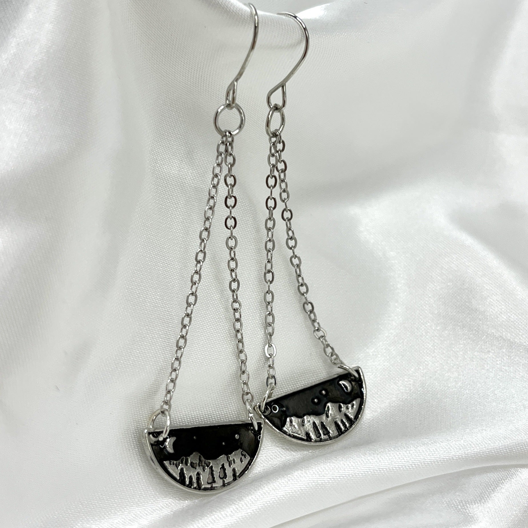 Classic Earring with Timeless Appeal