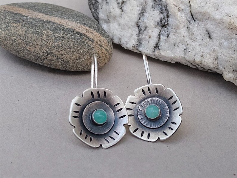 Beautiful Gold Earring with Unique Style