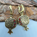 Stunning Gold Earring for Daily Wear