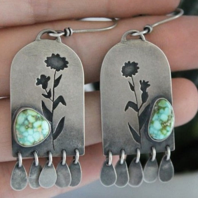 Charming Earring for Any Occasion