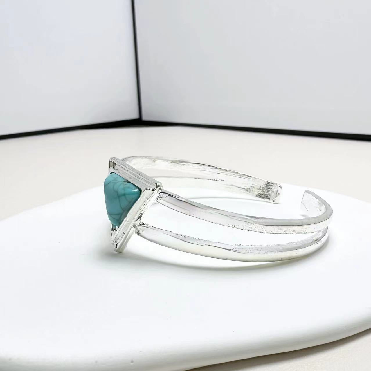 Stunning Bracelet for Daily Wear