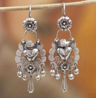 Charming Earring for Any Occasion