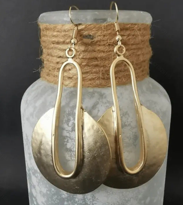 Classic Earring with Timeless Appeal