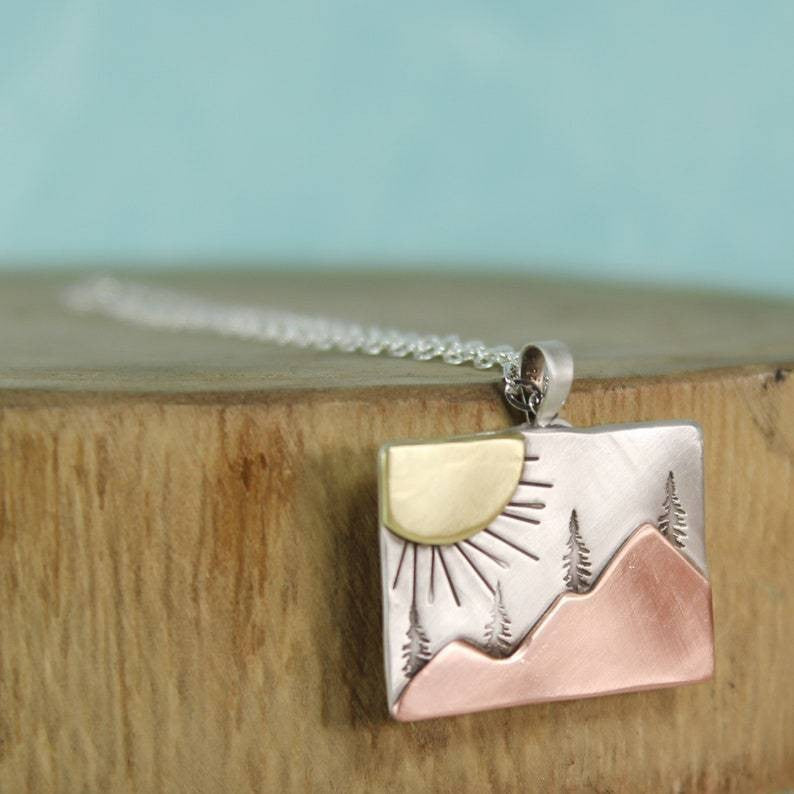 Romantic Necklace for Special Moments