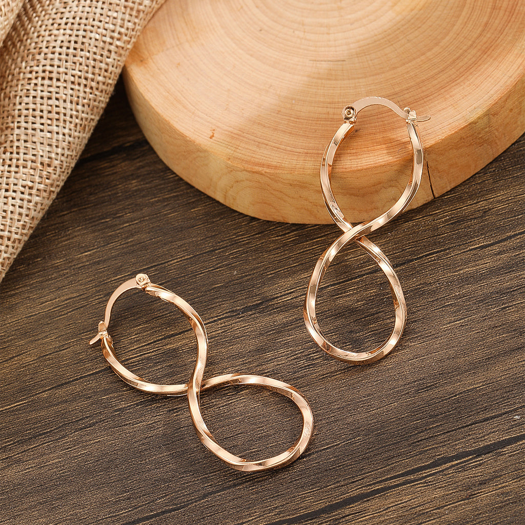 Charming Earring for Any Occasion
