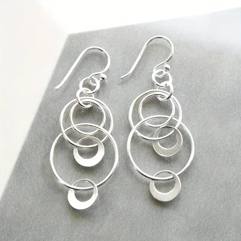 Charming Earring for Any Occasion
