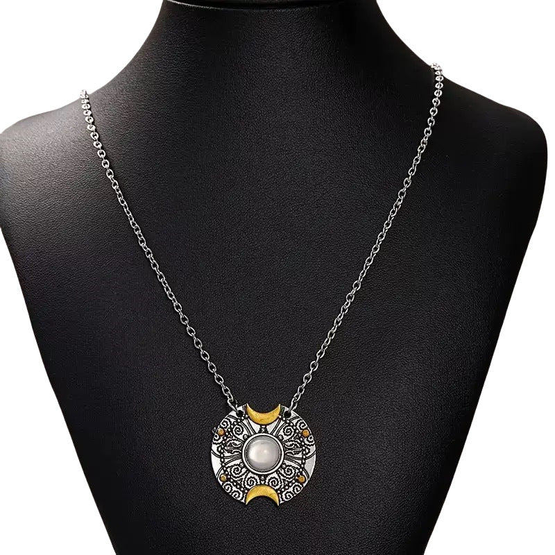 Stunning Necklace for Daily Wear