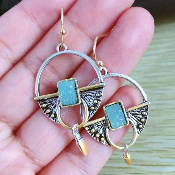 Charming Earring for Any Occasion