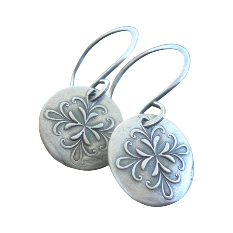 Charming Earring for Any Occasion