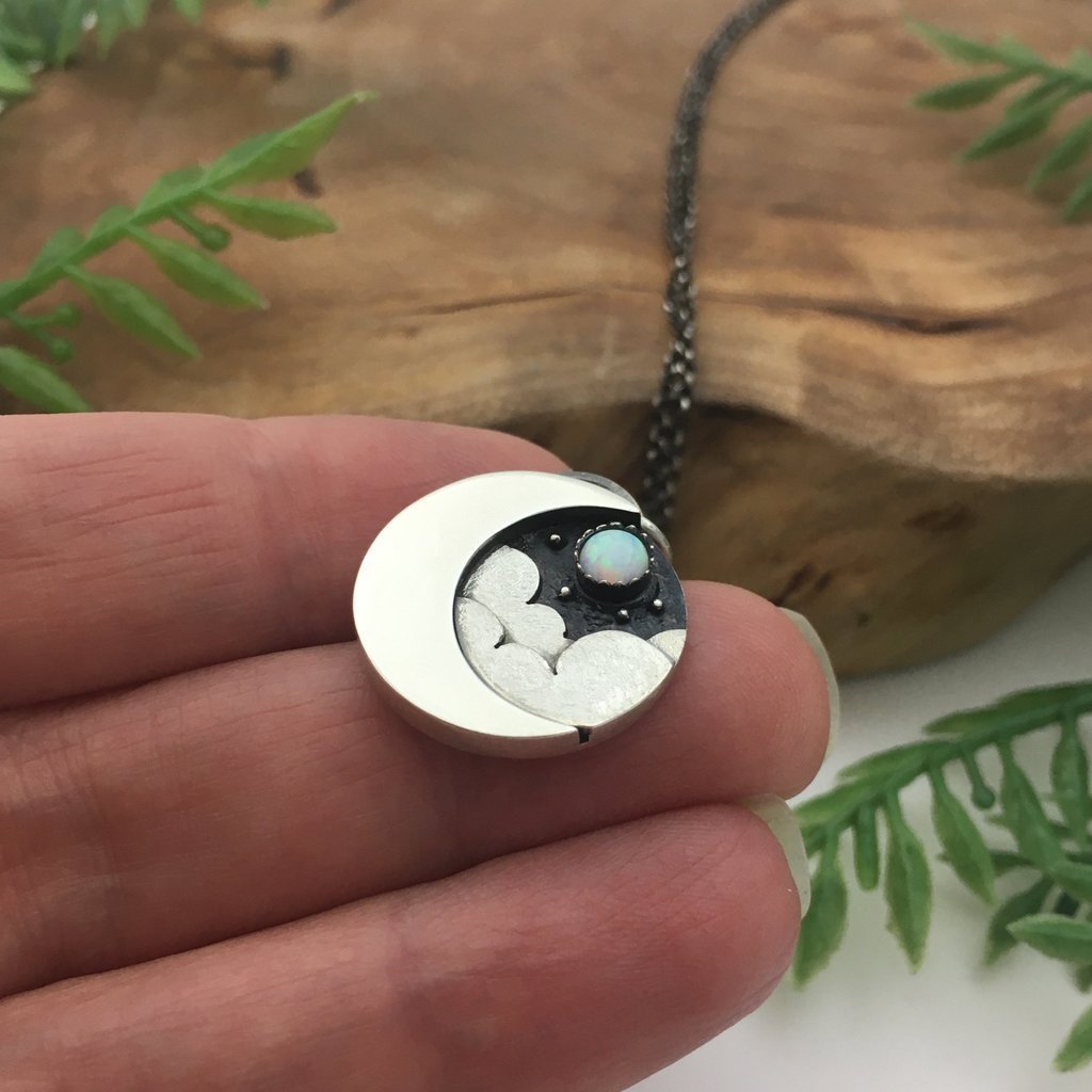 Beautiful Necklace with Unique Style