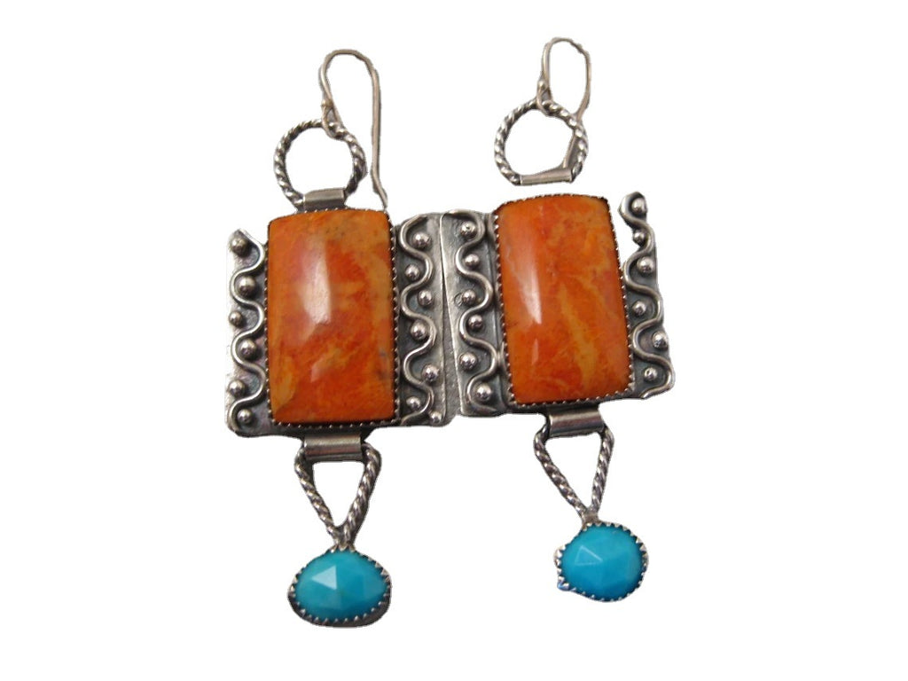 Charming Earring for Any Occasion