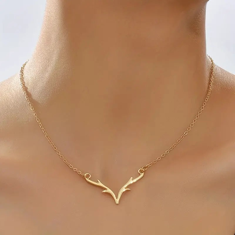 Stunning Necklace for Daily Wear