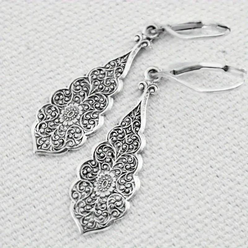 Classic Earring with Timeless Appeal