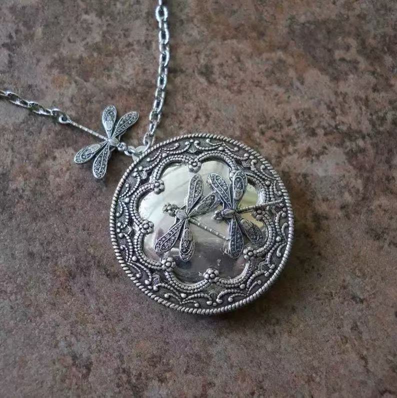 Classic Necklace with Timeless Appeal