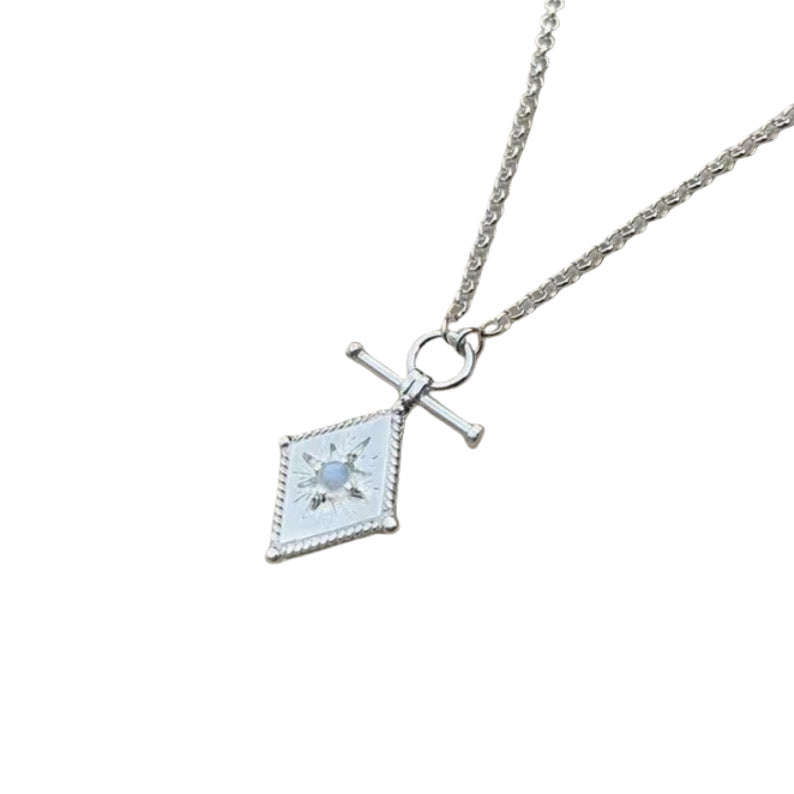 Stunning Necklace for Daily Wear