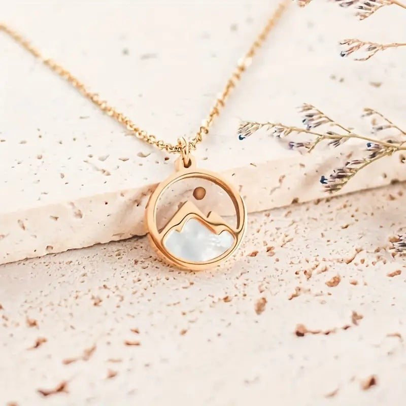 Stunning Necklace for Daily Wear